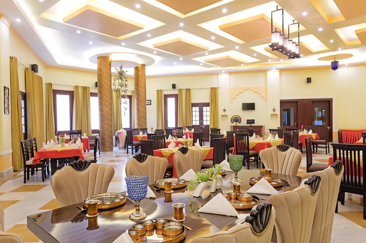 Syna Heritage Hotel Khajurāho Exterior foto